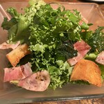 The Moana Place - ロメインレタスのシーザーサラダ