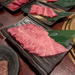 炭火焼肉 つんく - 