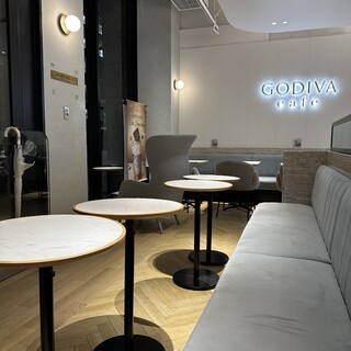 GODIVA cafe_2