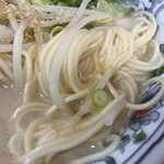 宇品旅客ターミナル - 麺は細麺のストレート