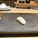 鮨 無垢/鮨 白銀 - 