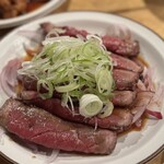 かつ巳 - 牛たたき。