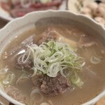 かつ巳 - 牛すじ塩煮込み。