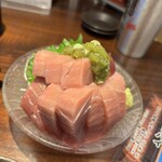 茶屋町 まぐろや - 天然インドマグロ中トロぶつ切り　900円