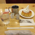 Komeda Kohi Ten - アイスコーヒー＋ミニシロノワール