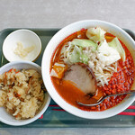 スガキヤ - 料理写真:辛口スガ・ジロー五目めしセット