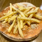 焼鳥ホルモン 炭焼き0式 - アンチョビの風味が大人の味！