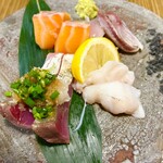 焼鳥ホルモン 炭焼き0式 - お刺身盛り合わせ（２人前）