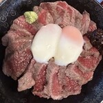 あか牛丼いわさき - 