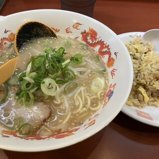博多ラーメン げんこつ_0