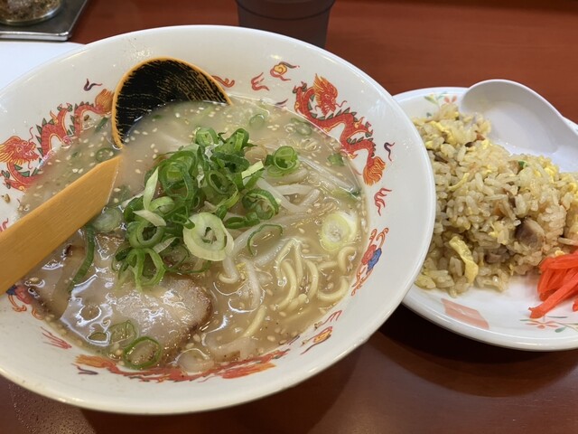 Hakata Ramen Genkotsu Umeda Ten