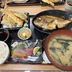 海鮮お食事処 銀蔵 小野原本店 - 