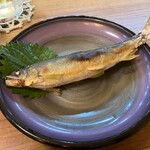 仲見世小学校 - 