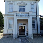 仏蘭西焼菓子調進所 足立音衛門 京都本店 - 同じ敷地にある喫茶