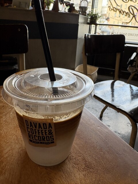 DAVADA COFFEE&RECORDS