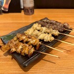 個室で味わう博多もつ鍋と手打ち焼き鳥 呑兵衛 - 