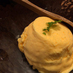 七番蔵 - 〆の自家製かぼちゃアイス。