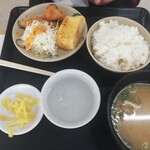 ピアハウス ポーアイ2 - Bセット  卵焼き、唐揚げのおかず450円