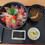 地魚料理 恵比須 - 海鮮丼