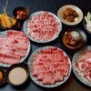 しゃぶしゃぶ すき焼き 食べ放題 和牛と豚 - メイン写真: