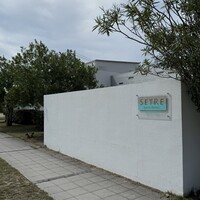 ホテルセトレ - 店舗看板