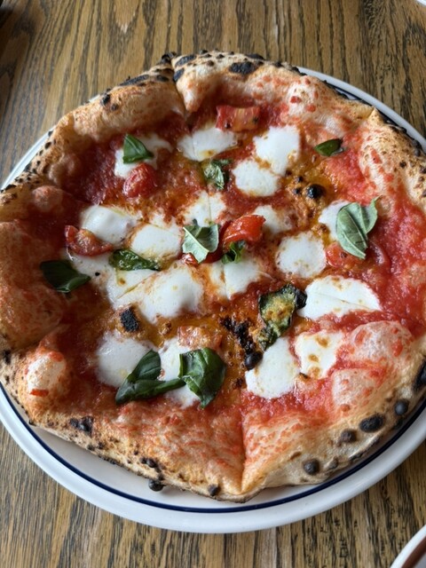 KOMACHI倉庫ZIO 十和田市のピザ専門店 | 火～日営業