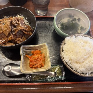 カルピ丼専門店 スタミナ亭_0