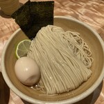 迂直 - 昆布水つけ麺