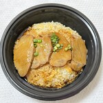 上海エクスプレス - 料理写真:三枚チャーシュー炒飯