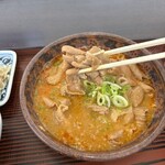 もつ煮屋 日の出食堂 - もつ煮リフト。