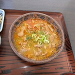 もつ煮屋 日の出食堂 - もつ煮アップ。