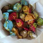 BON OKAWA 軽井沢チョコレートファクトリー - チョコレートボールカカオミックスの中身