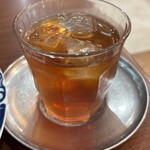 カフェ＆バー　ウミノ - セットドリンクのアイスティー