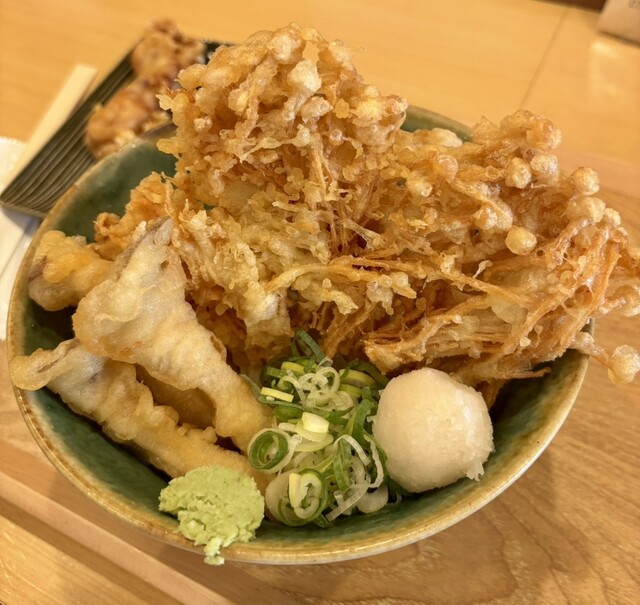 Yamacho Iyasaka Honmachi Dori