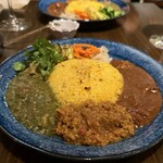 フィクションスパイス - 【〆サイズカレー3種合い掛け】