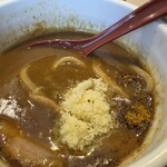 長男、もんたいちお - 全入れ。麺まで温めてる。途中追いチンしてもらった。