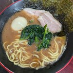 麺家 紫極 大泉学園店 - ラーメン 麺かため＋味玉