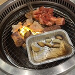 じゅうじゅうカルビ - 料理写真: