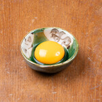 カキと肴 ちゅるり - 土鍋ごはんトッピング_卵黄