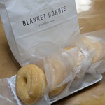 BLANKET DONUTS - 