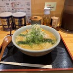 らーめん め組 - 綺麗な盛り付け！