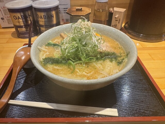 らーめん め組 - 蔵王（ラーメン）の写真