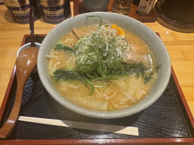 らーめん め組 - 蔵王（ラーメン）の写真