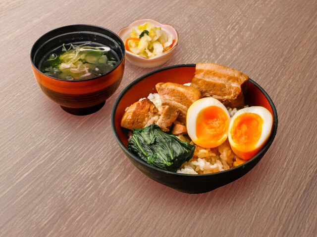 牛たん炭焼き利久 本町店 | 仙台の名物牛タン専門店