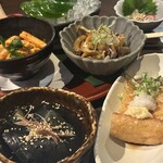 おばんざい鮮魚 鉢屋 - おばんざい5種（右上はたこわさび