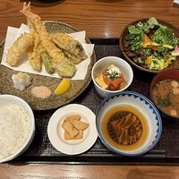 春秋ユラリ 恵比寿 - 