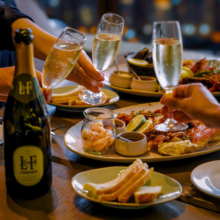 豊富なドリンクで楽しむ贅沢なひととき