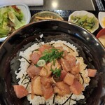 山陰鮮魚とわら焼き 隠岐楽 - 