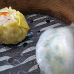 綉花 - 海老蒸し餃子と広東焼売