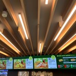 セブンイレブン 大阪・関西万博　西ゲート店 - 店内、限定メニュー